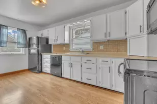 1118 Wilson Ave, Sheboygan, WI 53081 - Photo 7