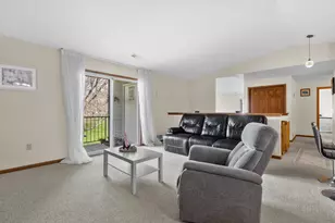 1117 N Sunnyslope Dr, Racine, WI 53406 - Photo 17
