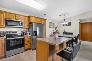 1117 N Sunnyslope Dr, Racine, WI 53406 - Photo 21