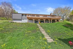 18775 W Observatory Rd, New Berlin, WI 53146 - Photo 25