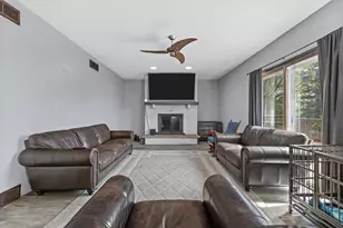 18775 W Observatory Rd, New Berlin, WI 53146 - Photo 5