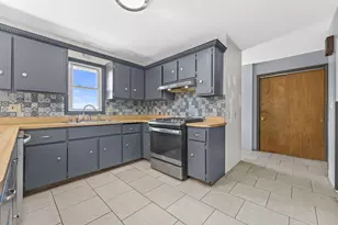 18775 W Observatory Rd, New Berlin, WI 53146 - Photo 9