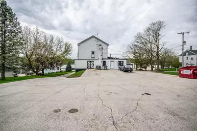 200 W Washington St, Slinger, WI 53086 - Photo 5