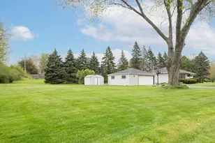 N61W15030 How Ave, Menomonee Falls, WI 53051 - Photo 27