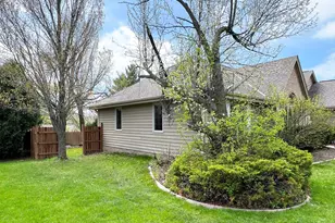 12445 W North Ln, New Berlin, WI 53151 - Photo 5