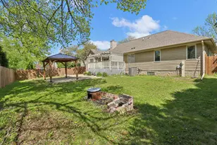 12445 W North Ln, New Berlin, WI 53151 - Photo 33