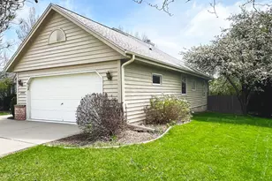 12445 W North Ln, New Berlin, WI 53151 - Photo 3