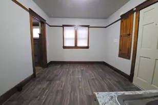 2547 N 56th St, Milwaukee, WI 53210 - Photo 5