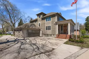 6165 N Green Bay Ave, Glendale, WI 53209 - Photo 17
