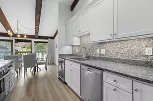 800 Aspen Dr, Fontana, WI 53125 - Photo 9