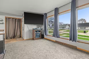 5301 Marboro Dr, Racine, WI 53406 - Photo 5