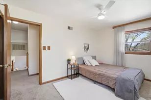 6009 Oriole Ln, Greendale, WI 53129 - Photo 23