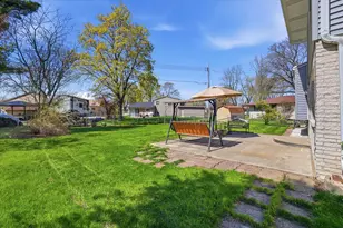 6009 Oriole Ln, Greendale, WI 53129 - Photo 33