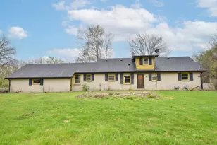 7526 W County Line Rd, Mequon, WI 53092 - Photo 21