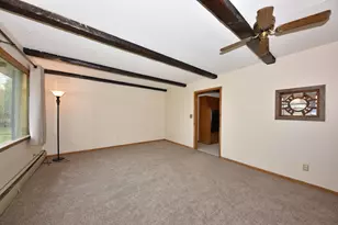 7526 W County Line Rd, Mequon, WI 53092 - Photo 3