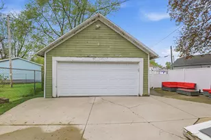 716 N Spring St, Beaver Dam, WI 53916 - Photo 21