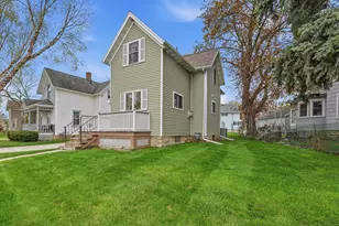716 N Spring St, Beaver Dam, WI 53916 - Photo 19