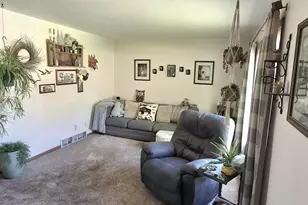 221 Robert St, Watertown, WI 53098 - Photo 7