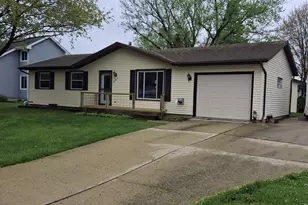 221 Robert St, Watertown, WI 53098 - Photo 19