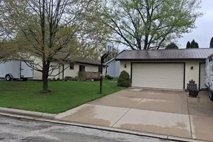 221 Robert St, Watertown, WI 53098 - Photo 21