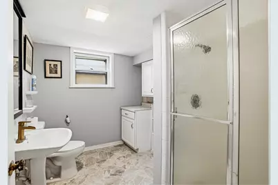 321  Lakecrest Dr, Racine, WI 53402 - Photo 23