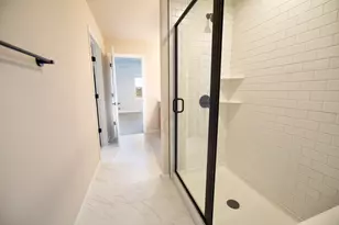 10601 N Tree Sparrow Dr, Mequon, WI 53097 - Photo 21