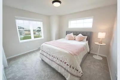 10601 N Tree Sparrow Dr, Mequon, WI 53097 - Photo 23