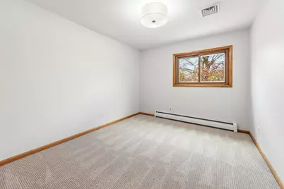 8480 N Indian Creek Pkwy, Fox Point, WI 53217 - Photo 13