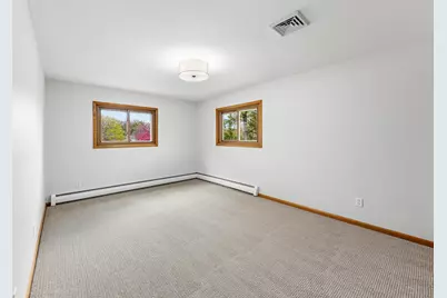 8480 N Indian Creek Pkwy, Fox Point, WI 53217 - Photo 17