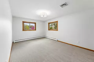 8480 N Indian Creek Pkwy, Fox Point, WI 53217 - Photo 17