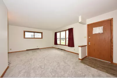 5760 W Betty Ln, Brown Deer, WI 53223 - Photo 7