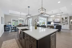 236 Four Winds Ct, Hartland, WI 53029 - Photo 7