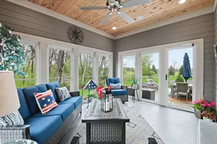 236 Four Winds Ct, Hartland, WI 53029 - Photo 9