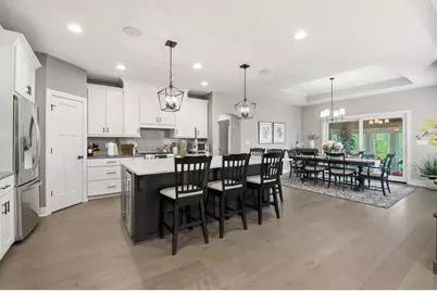236  Four Winds Ct, Hartland, WI 53029 - Photo 5