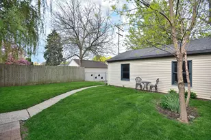3041 N 78th St, Milwaukee, WI 53222 - Photo 39