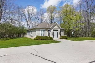 W398N5983 Autumn Woods Dr, Oconomowoc, WI 53066 - Photo 27