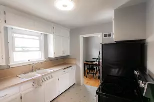 10540 W Spring Green Rd, Greenfield, WI 53228 - Photo 5