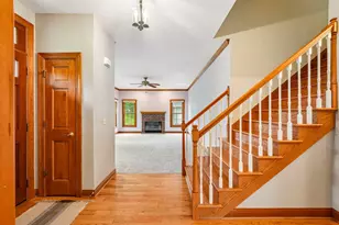 398 Oneida St, Delafield, WI 53018 - Photo 11