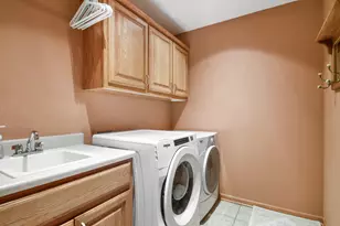 1251 Chippewa Dr, Hartford, WI 53027 - Photo 13