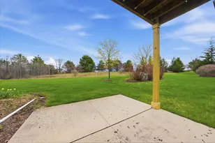 1664 New Port Vista Dr, Port Washington, WI 53074 - Photo 15