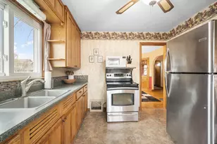 800 Menomonee Ave, South Milwaukee, WI 53172 - Photo 11