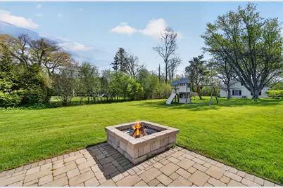 1044 W Jonathan Ln, Bayside, WI 53217 - Photo 27