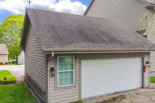 1451 Main St, Delafield, WI 53018 - Photo 33