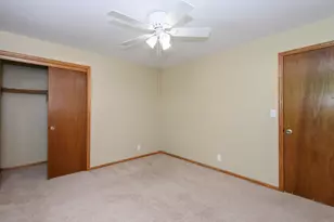 8160 S Wildwood Dr, Oak Creek, WI 53154 - Photo 37