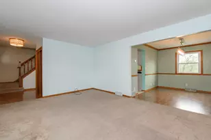 8160 S Wildwood Dr, Oak Creek, WI 53154 - Photo 13