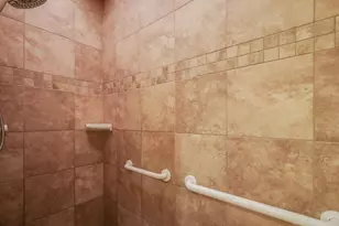 1019 S 25th St, Manitowoc, WI 54220 - Photo 21
