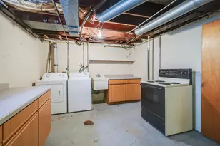 1019 S 25th St, Manitowoc, WI 54220 - Photo 37