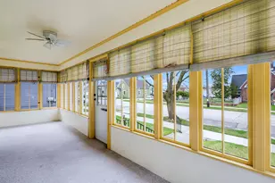 1019 S 25th St, Manitowoc, WI 54220 - Photo 7