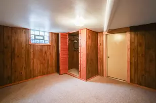 1019 S 25th St, Manitowoc, WI 54220 - Photo 35