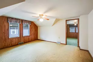 1019 S 25th St, Manitowoc, WI 54220 - Photo 25